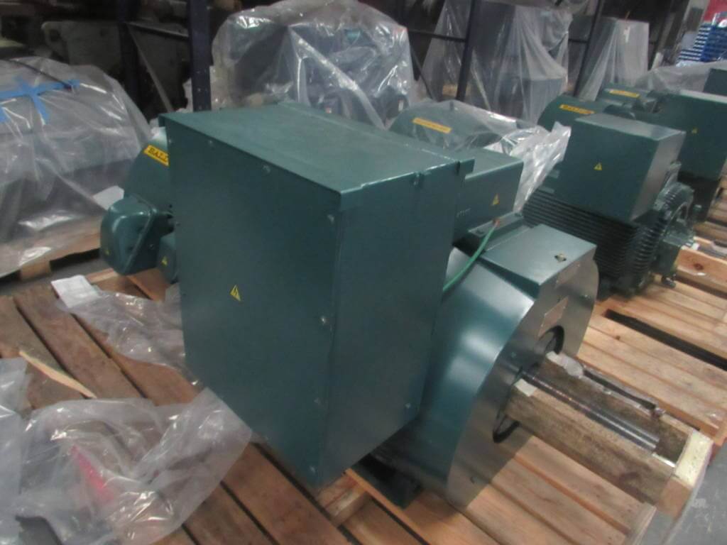 700 HP, 900 RPM, BALDOR/RELIANCE, FRAME 5810Y, BB, TEFC, 460V, NEW - Image 3